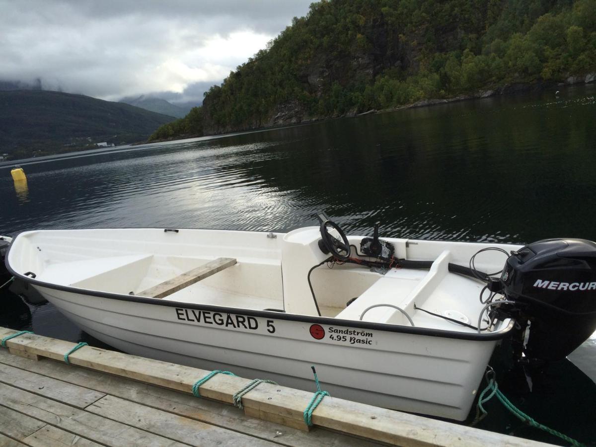 Готель Elvegard Fjordcamp Grov Екстер'єр фото