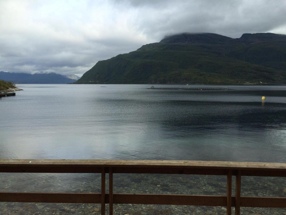 Готель Elvegard Fjordcamp Grov Екстер'єр фото